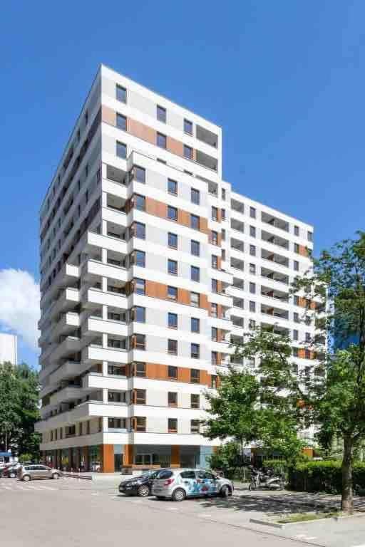 Urban Chic - Rondo Onz - Luxury - 2 Bedrooms - Pereca Street