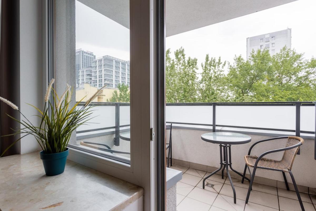 Urban Chic - Rondo Onz - Luxury - 2 Bedrooms - Pereca Street Apartament Warszawa